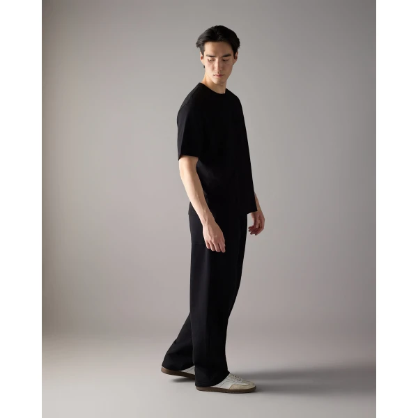 Moose Knuckles YUL Classic T-Shirt in Black | T-shirts & vests | Luxury Shoes 