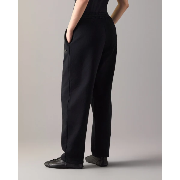 Moose Knuckles YYZ Joggers in Black | Sweatpants | Luxury Shoes 