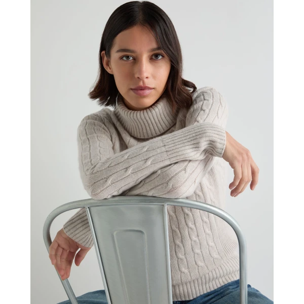 N.Peal Adelyn Cable Roll Cashmere Jumper in Pebble Grey