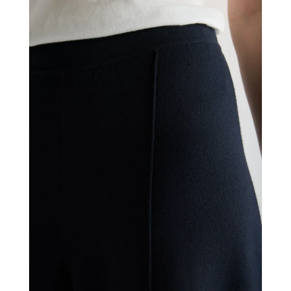 N.Peal Barrel Leg Cotton Blend Trouser in Navy Blue
