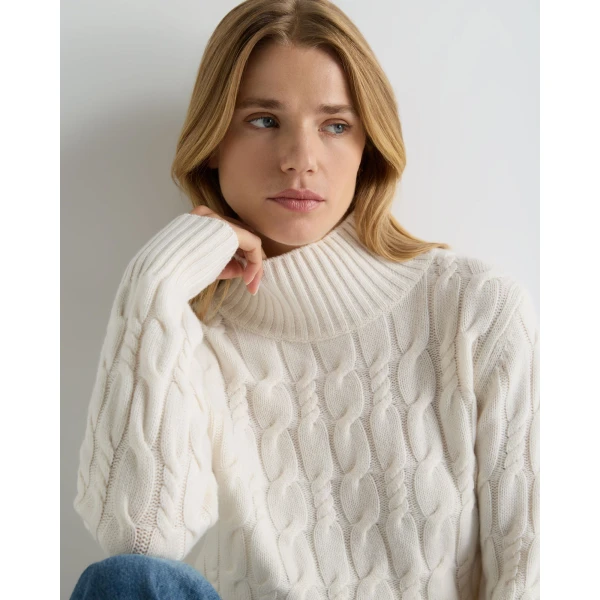 N.Peal Cable Knit Funnel Neck Cashmere Jumper in New Ivory White