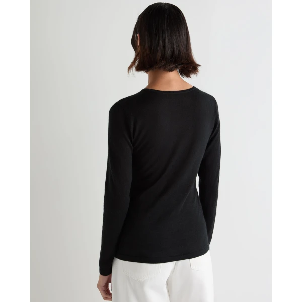 N.Peal Eden Superfine Cashmere Round Neck Top in Black