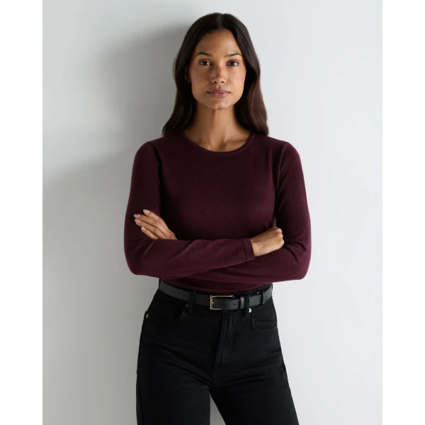 N.Peal Eden Superfine Cashmere Round Neck Top in Damson Red
