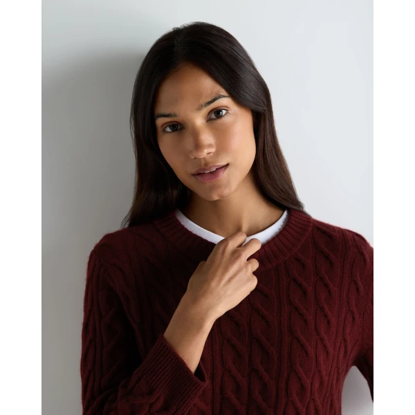 N.Peal Emilia Cable Round Neck Cashmere Jumper in Rustic Red