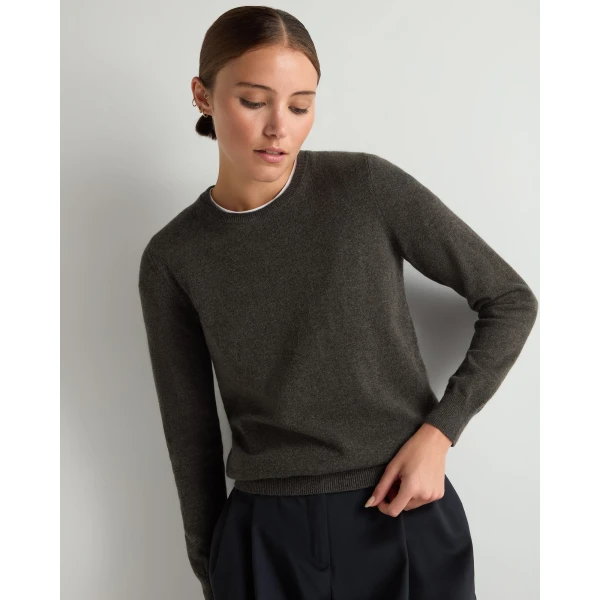 N.Peal Evie Classic Round Neck Cashmere Jumper in Grey Moss