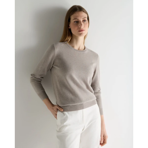 N.Peal Evie Classic Round Neck Cashmere Jumper in Oat Grey