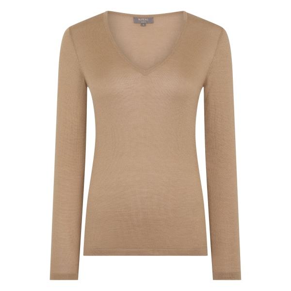 N.Peal Imogen Superfine Cashmere V Neck Jumper in Caramel Brown | Sweaters | Luxury Shoes 