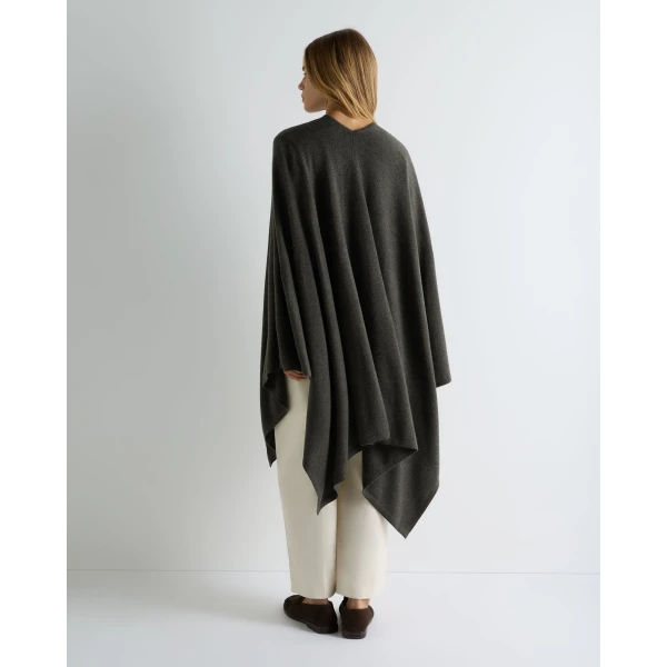 N.Peal Lily Lightweight Cashmere Cape in Grey Moss
