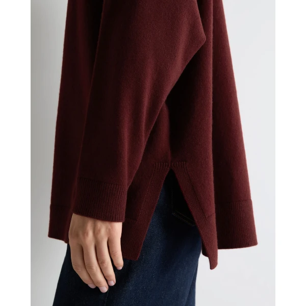 N.Peal Longline V Neck Cashmere Jumper in Rustic Red