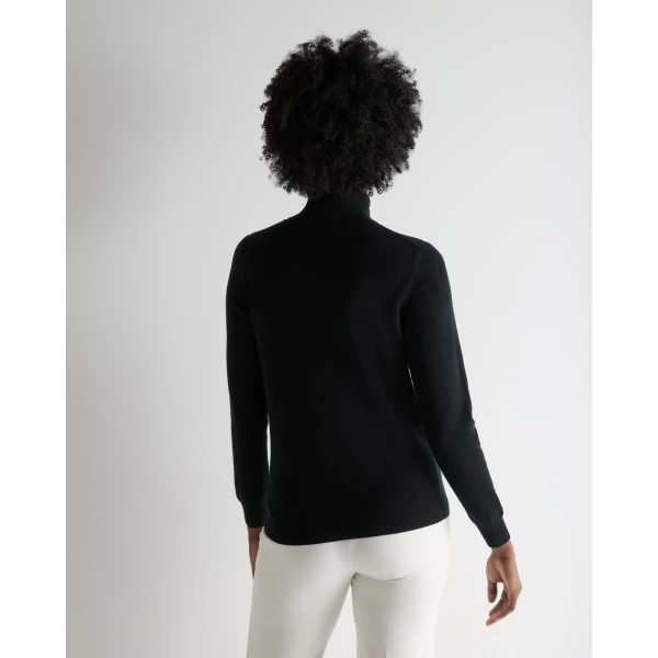 N.Peal Luna Roll Neck Cashmere Jumper in Black