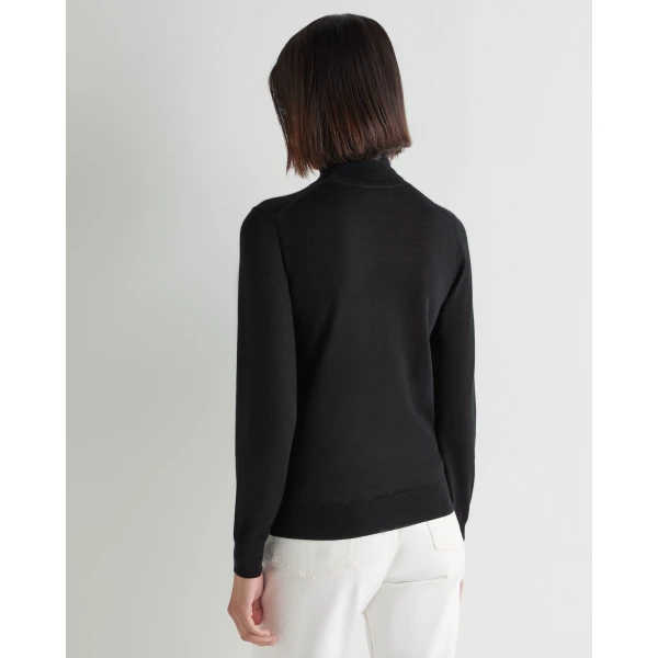 N.Peal Margot Superfine Cashmere Roll Neck Jumper in Black
