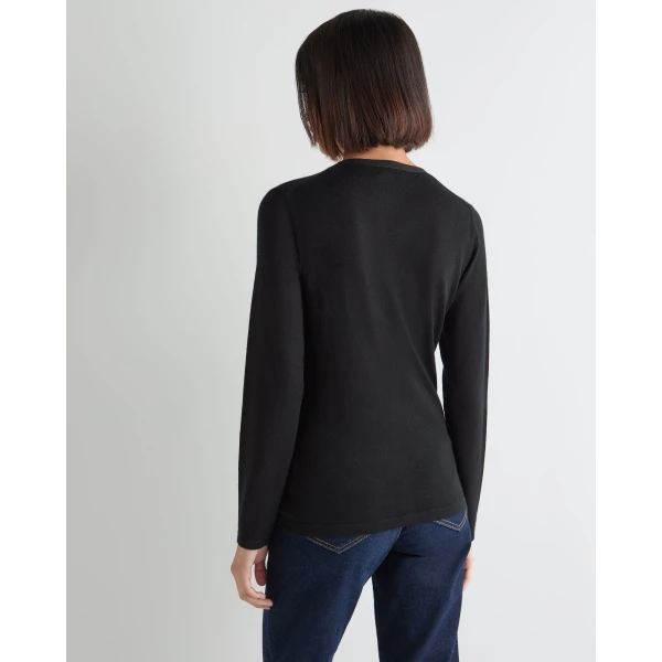 N.Peal Mia Superfine Cashmere V Neck Cardigan in Black
