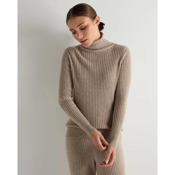 N.Peal Roll Neck Cashmere Jumper in Oatmeal Brown