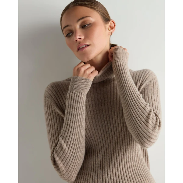 N.Peal Roll Neck Cashmere Jumper in Oatmeal Brown