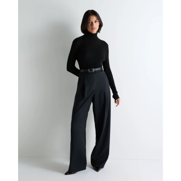 N.Peal Superfine Cashmere Ribbed Roll Neck Jumper in Black