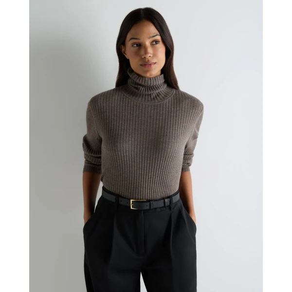 N.Peal Superfine Cashmere Ribbed Roll Neck Jumper in Pecan Brown