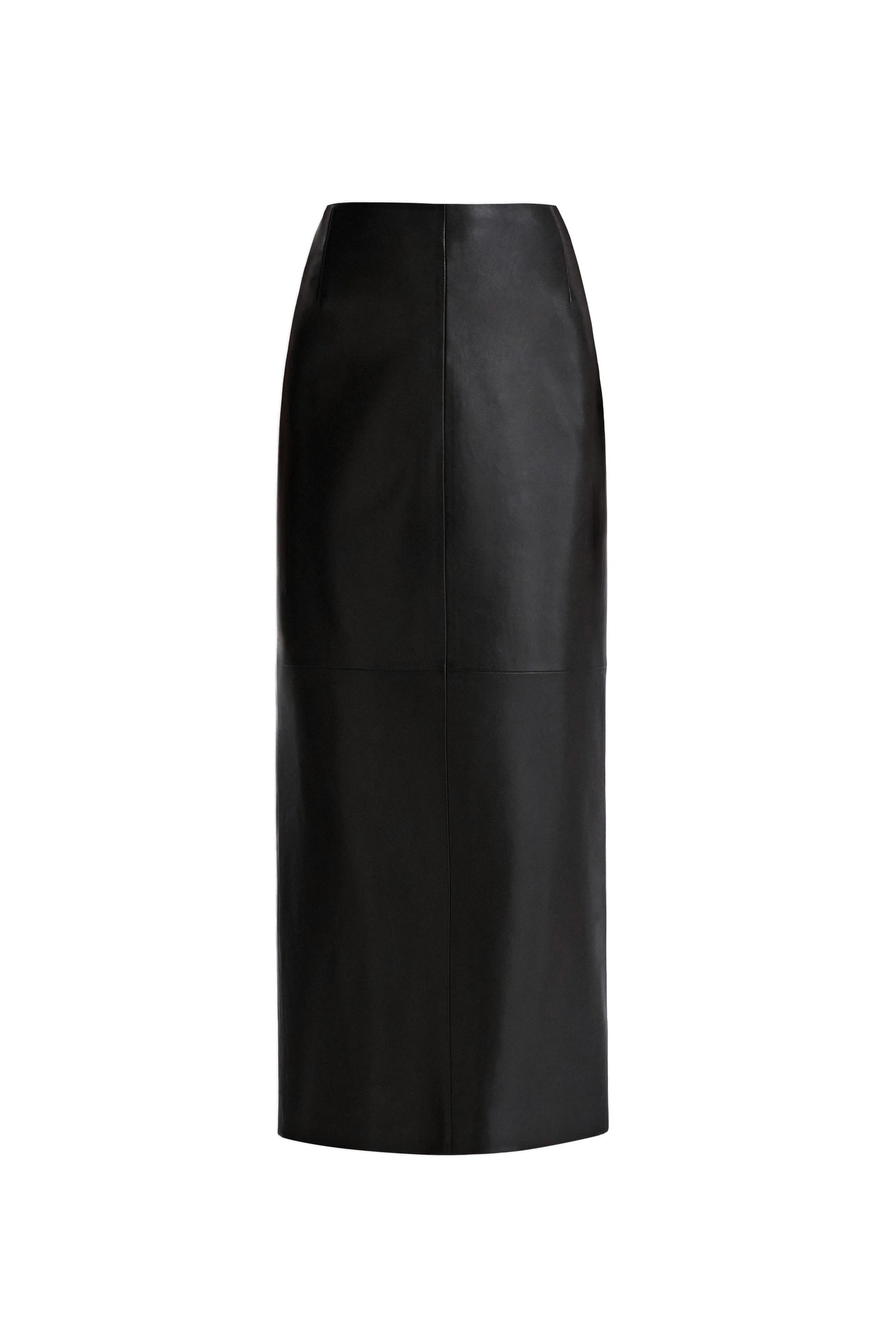 Nour Hammour Selly in Noir Classique Nour Hammour Selly in Noir Classique