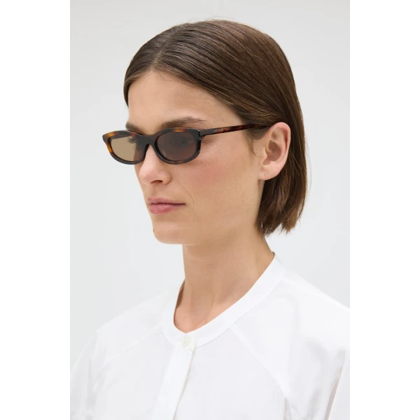 Oroton Finch Sunglasses Signature Tort, view 2