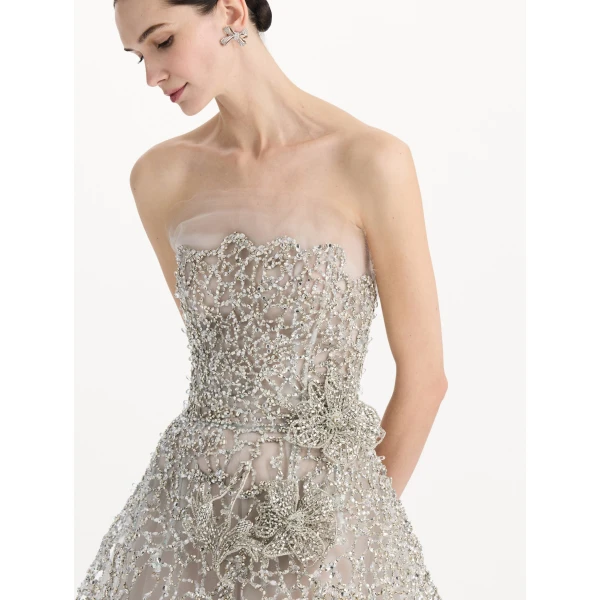 Oscar de la Renta Crystal Leaves Embroidered Gown