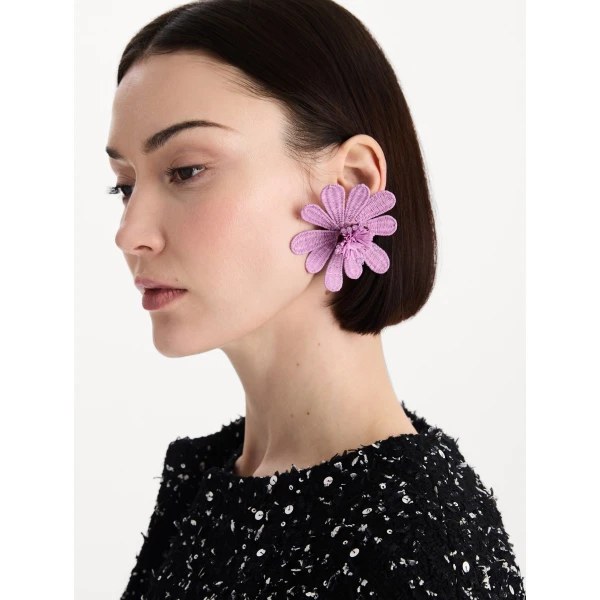 Oscar de la Renta Woven Raffia Flower Clip-On Earrings in Lilac, view 2