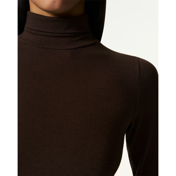 Perfect Moment Seamless Thermal Top in Brown, view 5 | Long Sleeve | Luxury Shoes 
