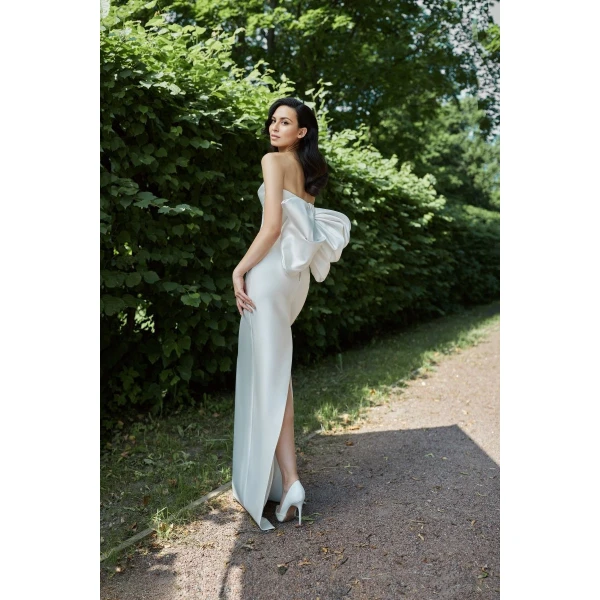 Rasario Leah Wedding Dress in White, view 5