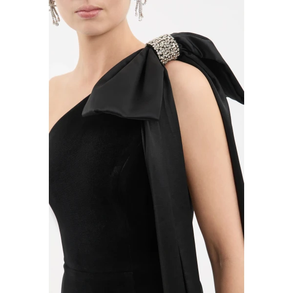 Rebecca Vallance Imogen Gown | Evening Gowns | Luxury Shoes 
