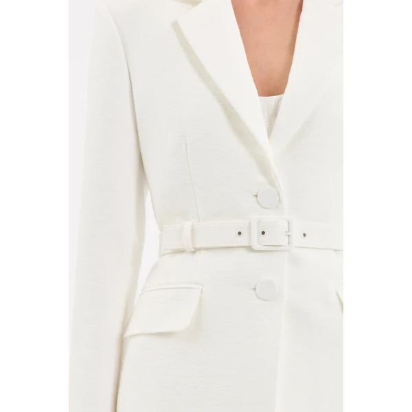 32% polyester and 22% nylon