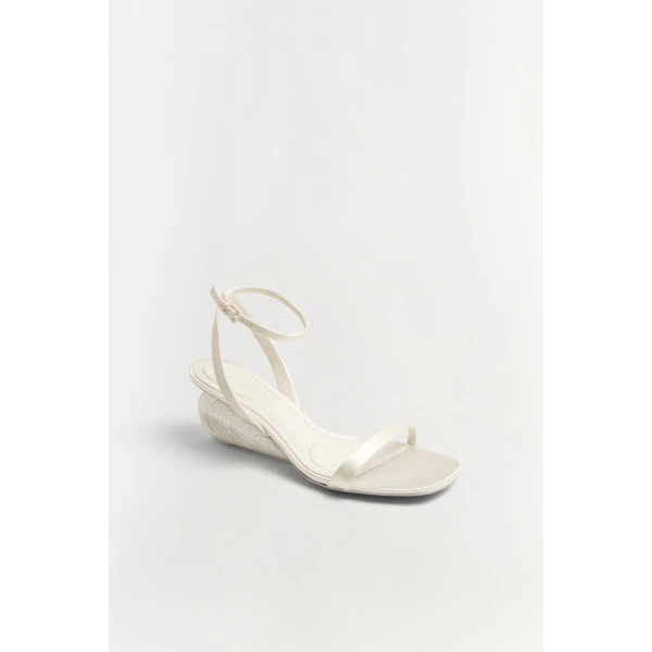 Los Angeles Designer Shoes and Bags at Luxury Shoes 