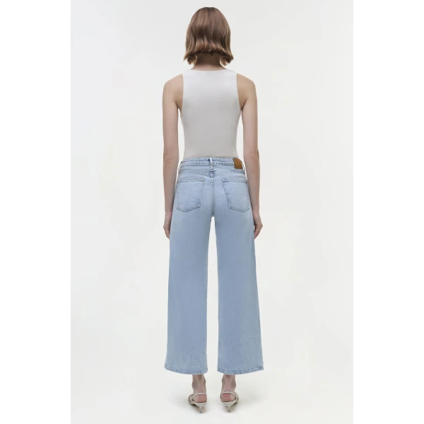 Jude Denim in Charlie Wash - Image 5