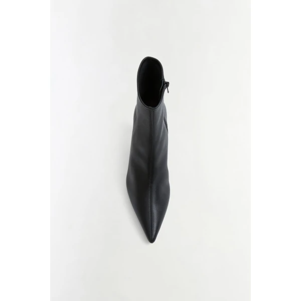 Los Angeles Designer Shoes and Bags at Luxury Shoes 