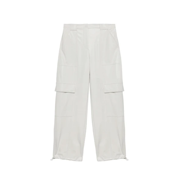Sofia Pant in Ivory