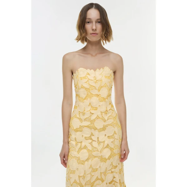 Los Angeles Designer Ready-to-Wear at Luxury Shoes 
