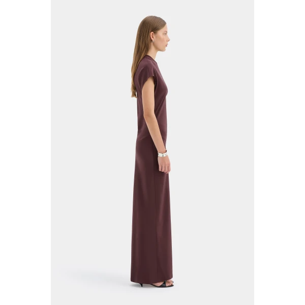 SIR the Label Noria Sleeved Gown in Dark Plum | Evening Gowns | Luxury Shoes 