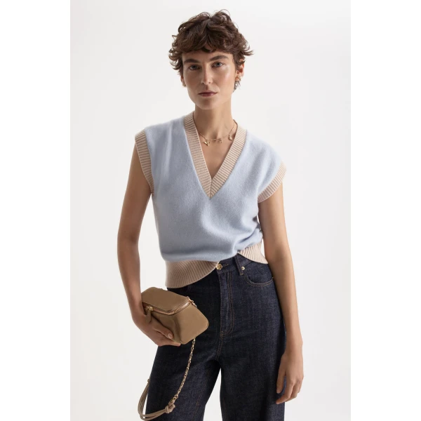 Scanlan Theodore Cashmere Wool V-Neck Tank in Pale Blue Oat