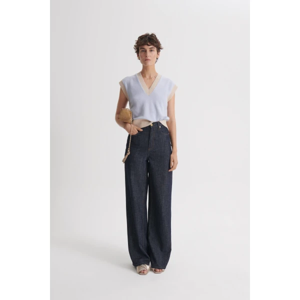 Scanlan Theodore Cashmere Wool V-Neck Tank in Pale Blue Oat