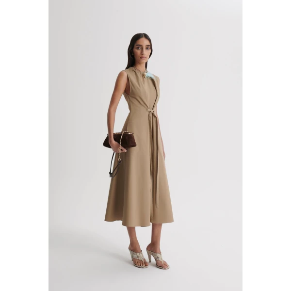 Scanlan Theodore Cotton Sateen Pleat Dress in Trench | Midi Dresses | Luxury Shoes 