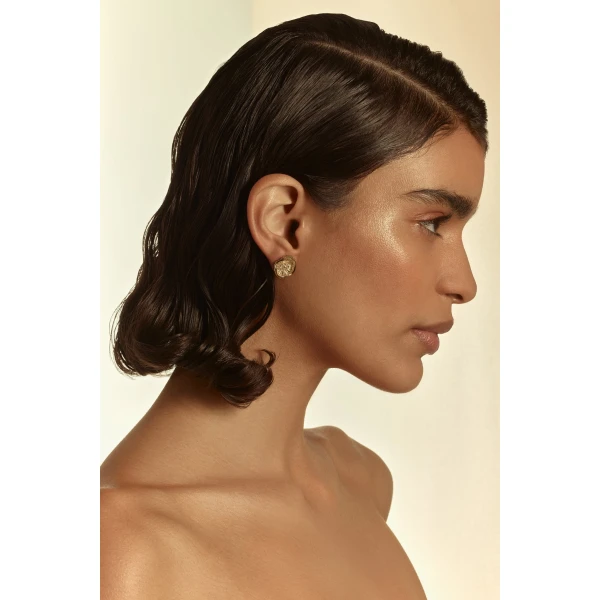 Scanlan Theodore Poppy Studs in Light Gold | Earrings | Luxury Shoes 