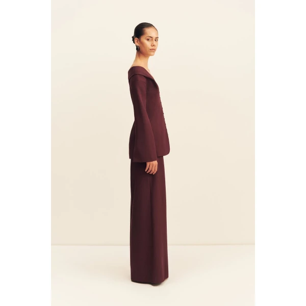 84% Polyester 16% Viscose