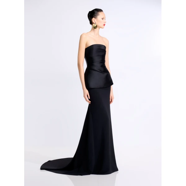 Solace London The Alia Maxi Dress in Black
