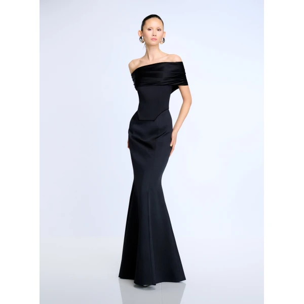 Solace London The Alta Maxi Dress in Black