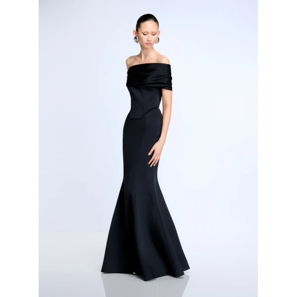 Solace London The Alta Maxi Dress in Black
