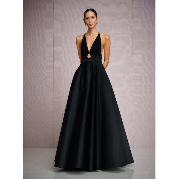 Solace London The Avallon Maxi Dress in Black