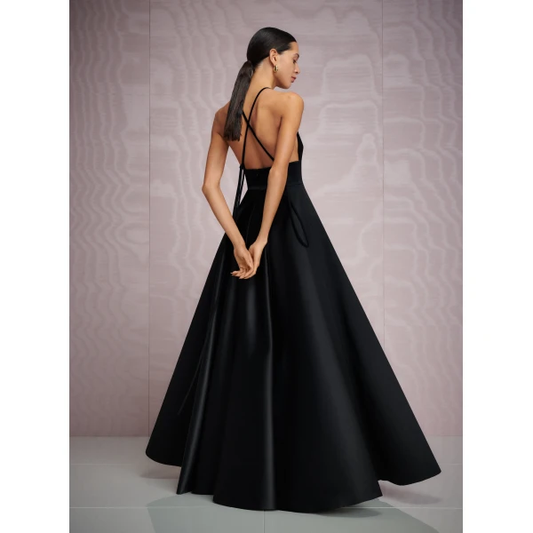 Solace London The Avallon Maxi Dress in Black