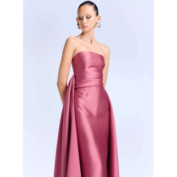 Solace London The Elara Maxi Dress in Dark Rose