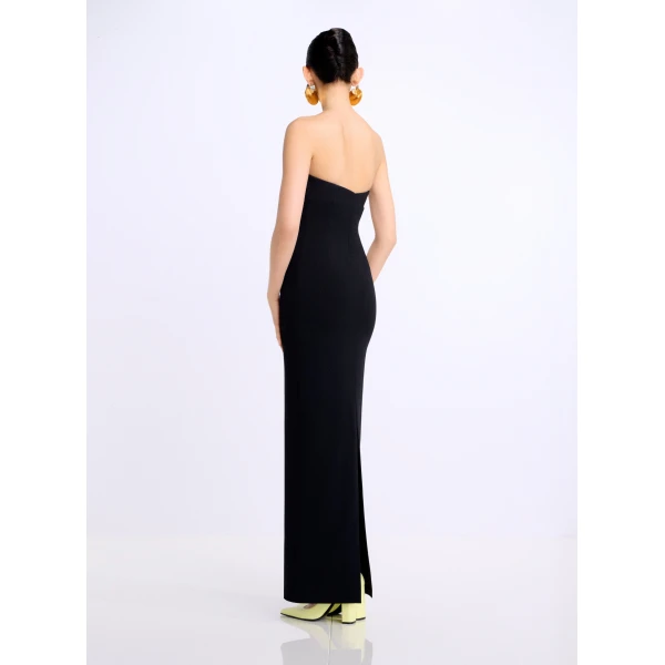 Solace London The Keaton Maxi Dress in Black