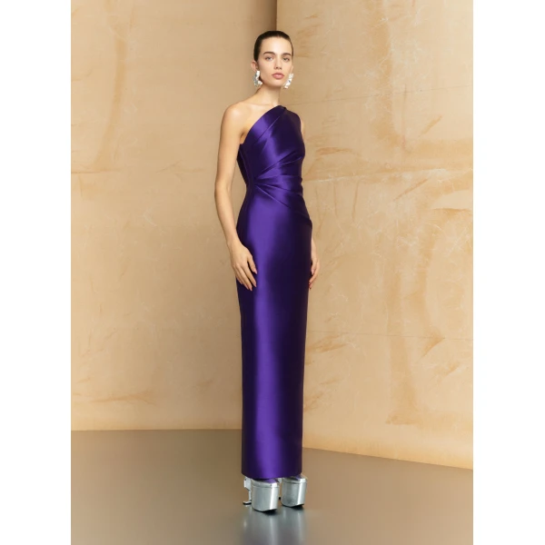 Solace London The Kira Maxi Dress in Amethyst