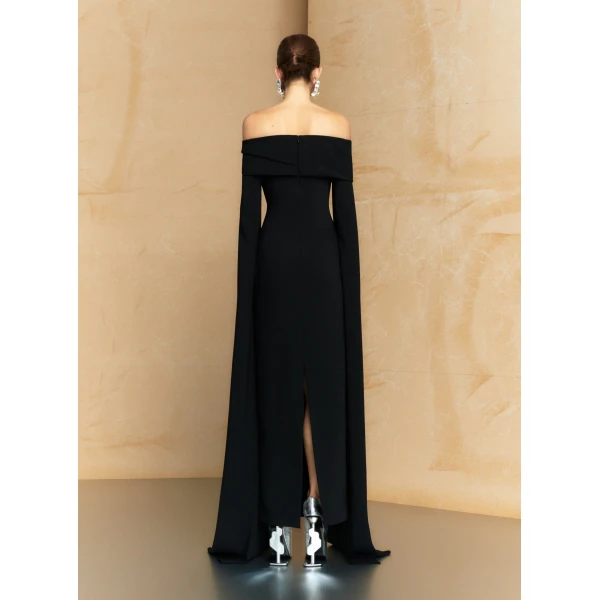 Solace London The Nuri Maxi Dress in Black