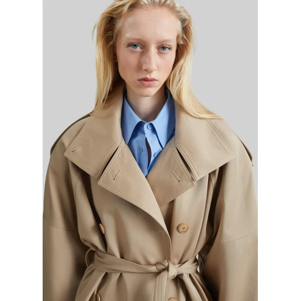 The Frankie Shop Tess Midi Short Trench in Beige, view 6
