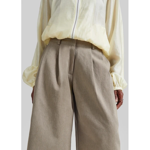 The Frankie Shop Varesse Twill Bermuda Shorts in Taupe, view 5